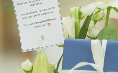 تكريم الجمعية لإحدى ممرضات مستشفى الشفاء بعنيزة